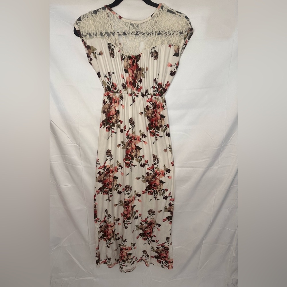 DUETIME MATERNITY Floral maxi dress sz S
